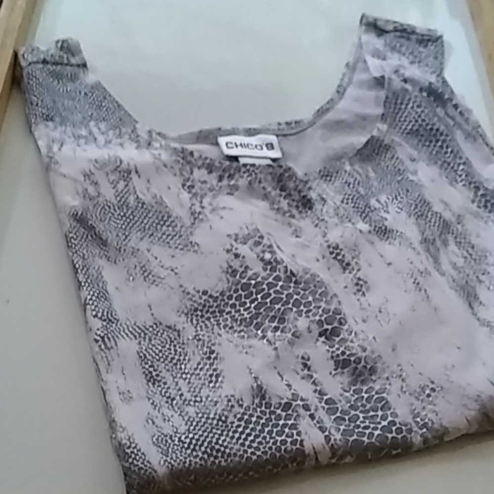 Chico's Travelers ash gray sleeveless blouse NWOT